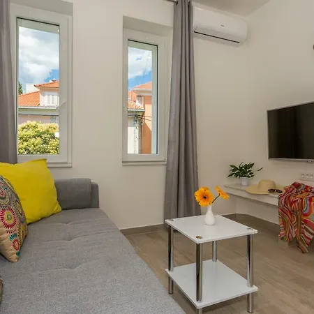 Esperanza Suits Apartmán *